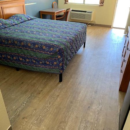 Guest Inn And Suites Хюстън Стая снимка