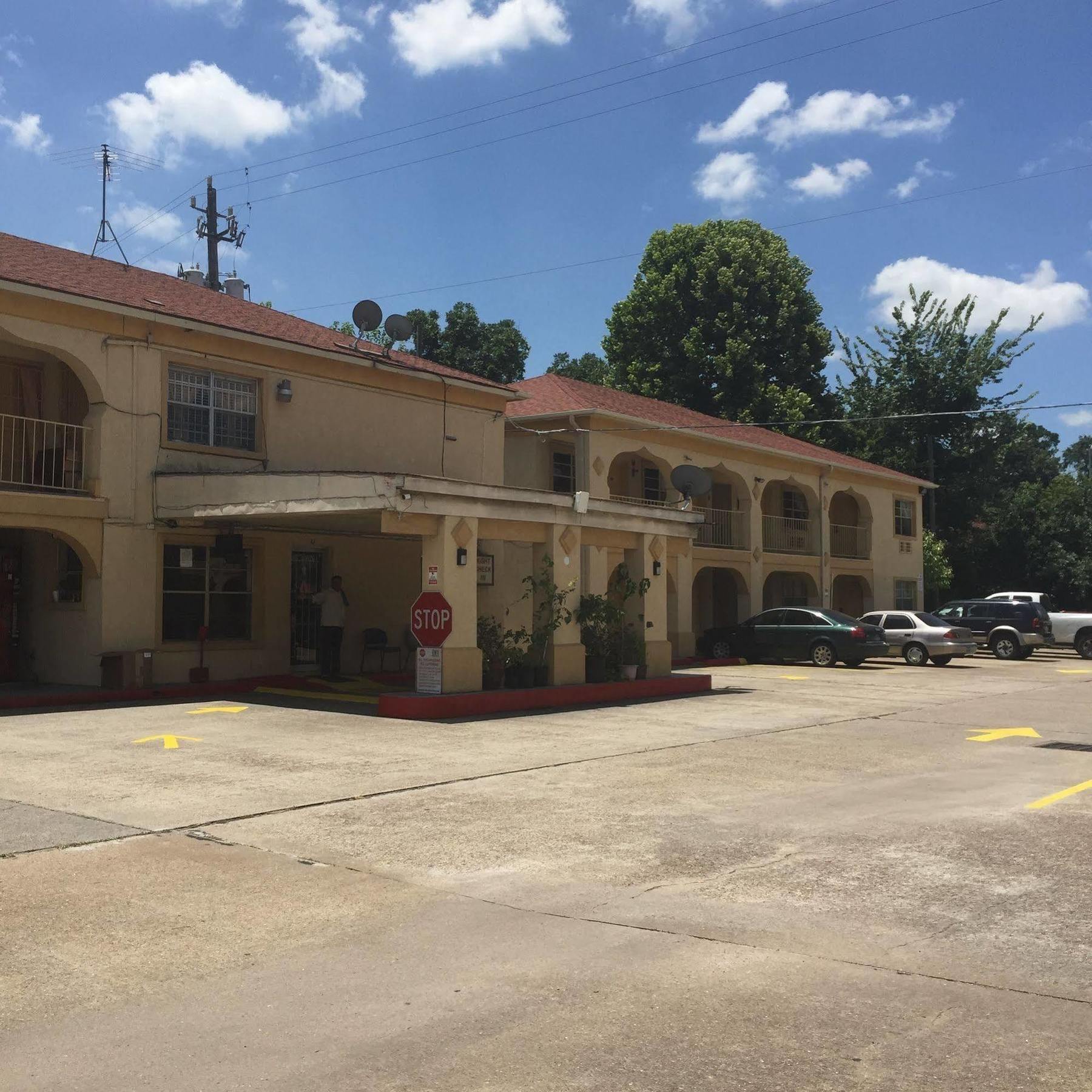 Guest Inn And Suites Хюстън Екстериор снимка