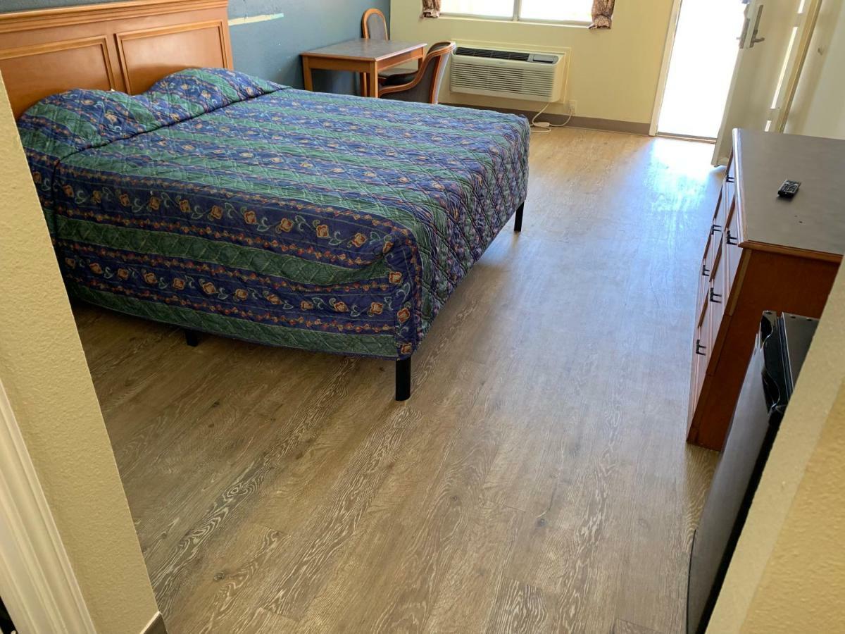 Guest Inn And Suites Хюстън Стая снимка